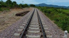 Dự án NCKT tuyến đường sắt Yên Viên - Phả Lại - Hạ Long - Cái Lân, tiểu dự án 1: Hạ Long - Cái Lân và cầu vượt khu Bàn cờ